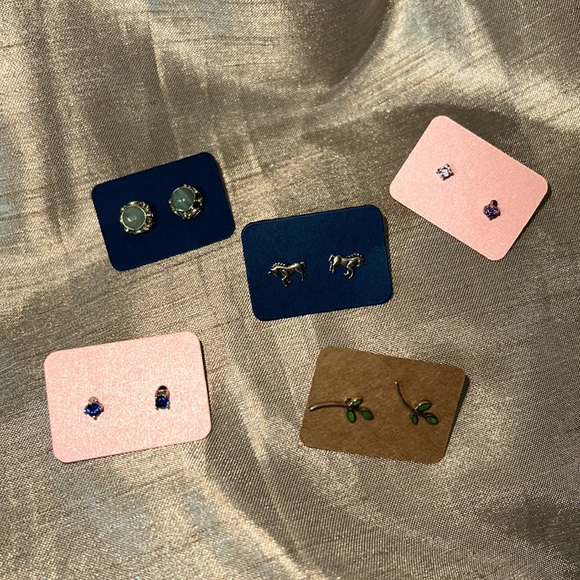 Jewelry - Sterling silver earring lot